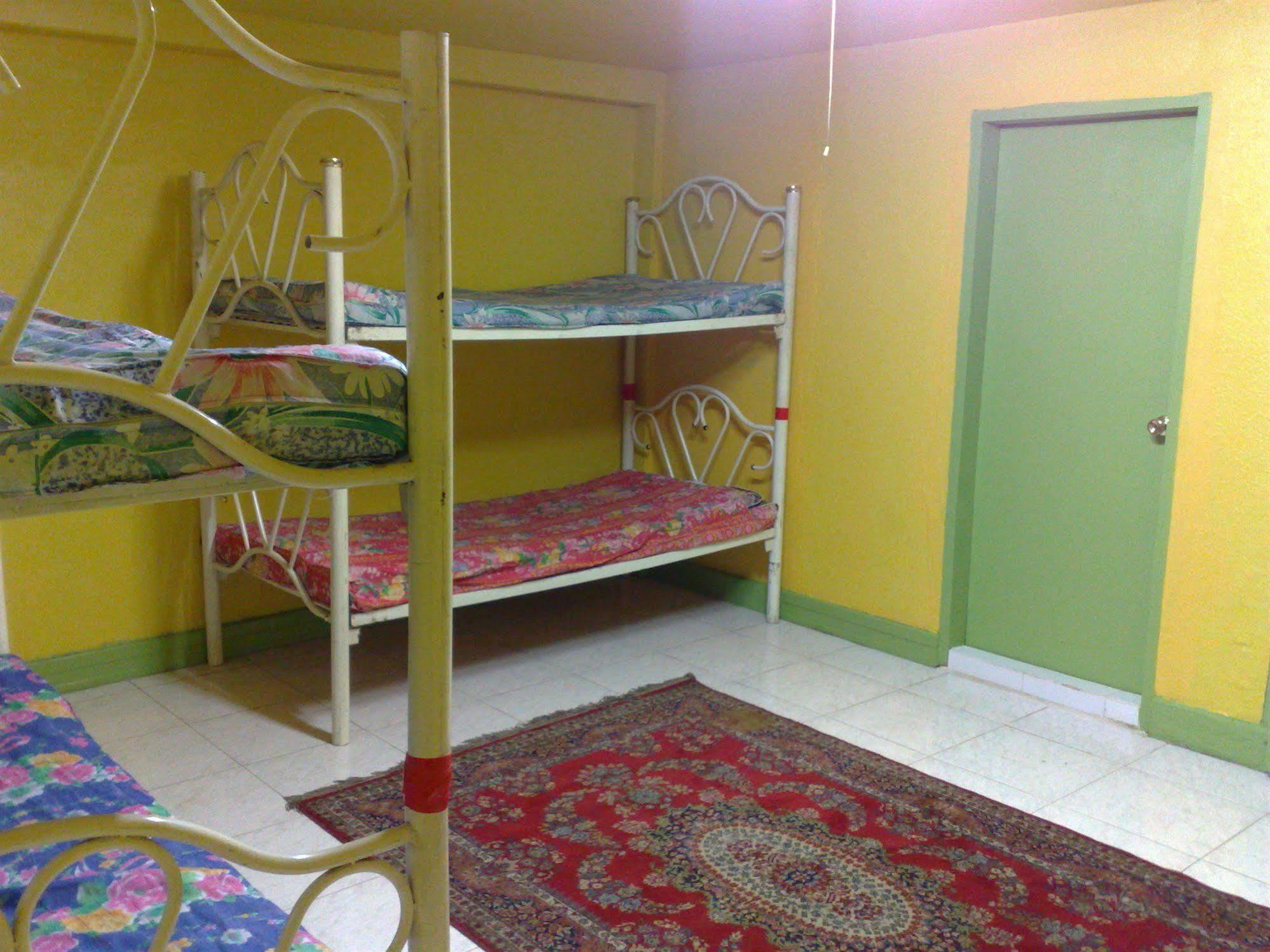 La Residencia Luzviminda Pensionne Cebu Extérieur photo